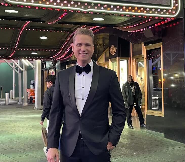 El periodista dominicano Rafael Bello ganó su quinto premio Emmy, ahora como presentador de noticias en Nueva York.