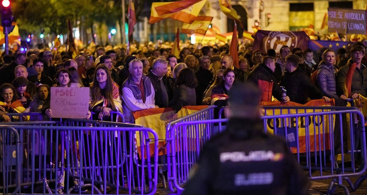 Pactos y negociaciones para la investidura de Sánchez, en directo |  Más de un millón de personas se concentra en Ferraz contra la amnistía en el noveno día de protestas |  España