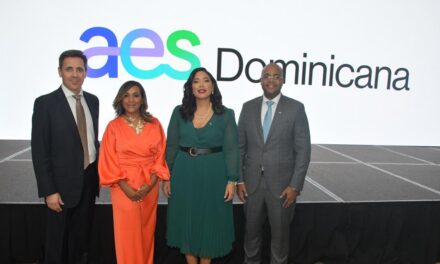 "AES Dominicana celebra encuentro con clientes"|  Listín Diario