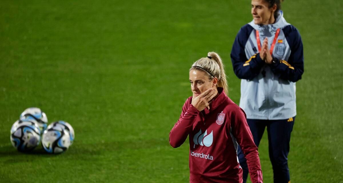 Alexia Putellas abandona la concentración de la selección española por lesión |  Fútbol |  Deportes