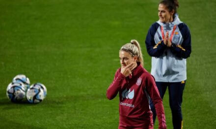 Alexia Putellas abandona la concentración de la selección española por lesión |  Fútbol |  Deportes