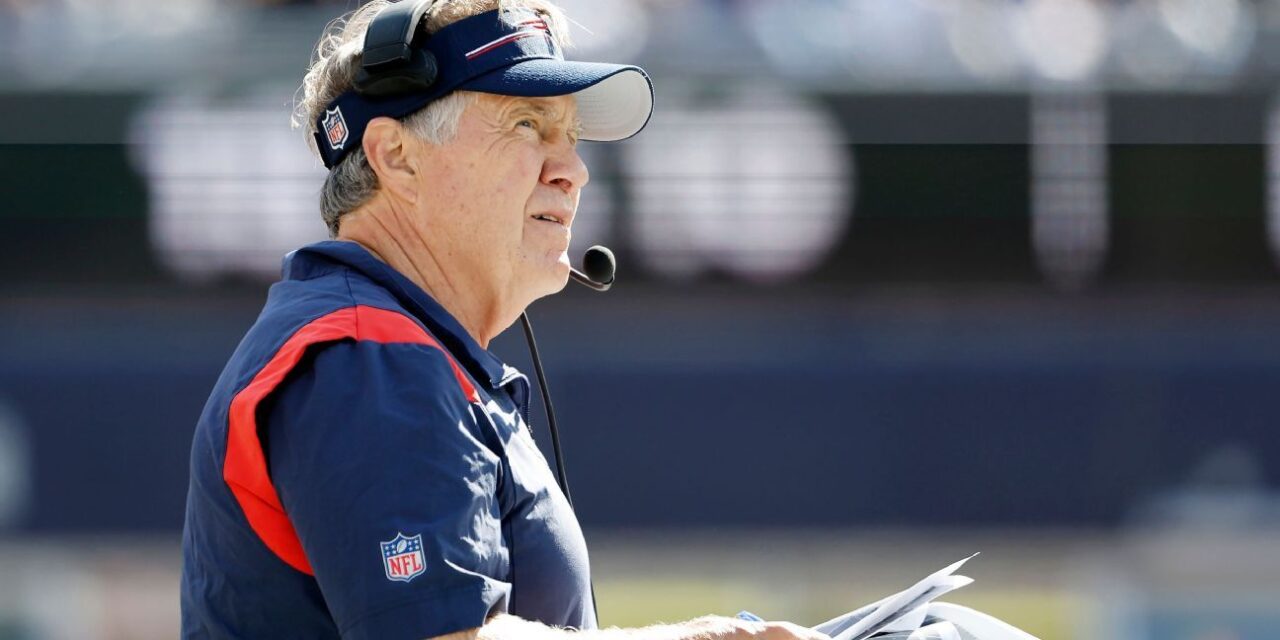 Bill Belichick espera hasta el domingo para revelar el QB1 de los Patriots