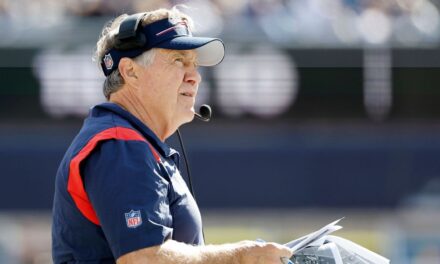 Bill Belichick espera hasta el domingo para revelar el QB1 de los Patriots