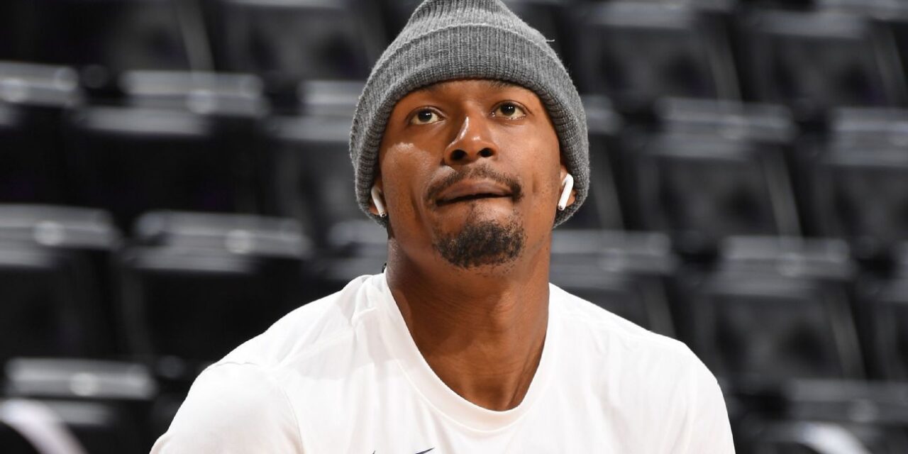 Bradley Beal de los Suns anota 13 en su debut de temporada tras una lesión en la espalda