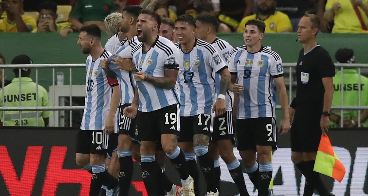 Brasil vs Argentina: Disturbios provocaron un retraso en el partido de eliminatorias: Argentina propina a Brasil su primera derrota como local en unas eliminatorias y acentua la crisis carioca |  Fútbol |  Deportes