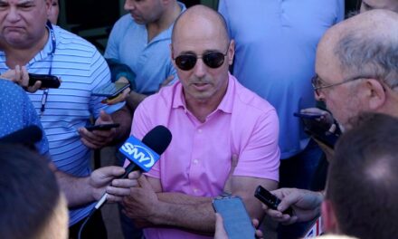 Brian Cashman de los Yankees responde: "Estoy orgulloso de nuestra gente"