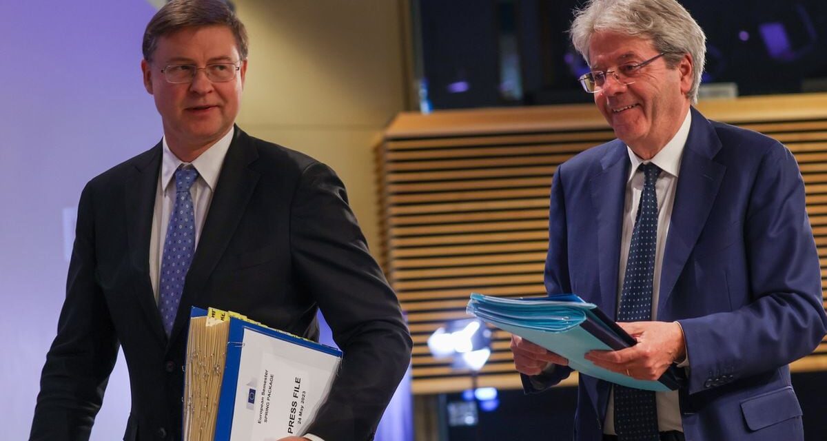 Bruselas advierte de que la situación fiscal de España es “muy difícil” y reclama una estrategia fiscal creíble a medio plazo |  Economía