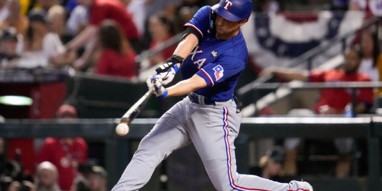Corey Seager de los Rangers gana el segundo premio al Jugador Más Valioso de la Serie Mundial