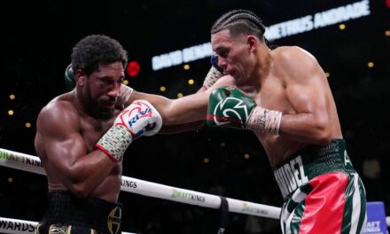 David Benavidez triunfa cuando la esquina de Demetrius Andrade detiene la pelea