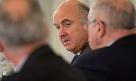 De Guindos, sobre la condonación del FLA: “Hubiese sido más inteligente convertirla en deuda perpetua” |  Economía