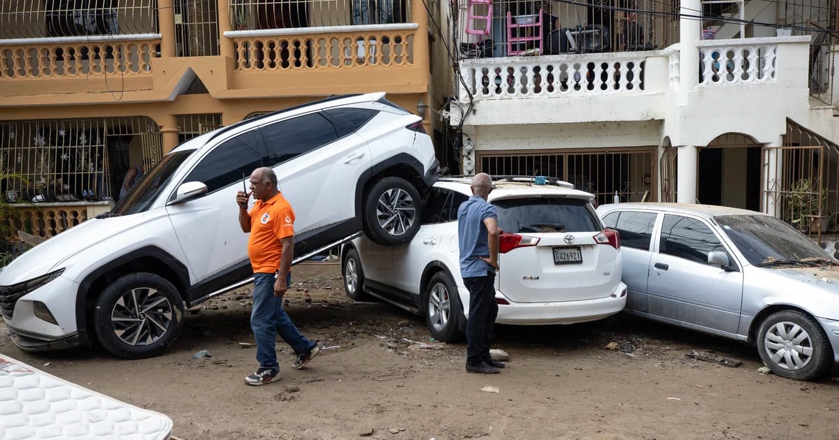 Decretan tres días de duelo por veintena de muertos en las lluvias en República Dominicana