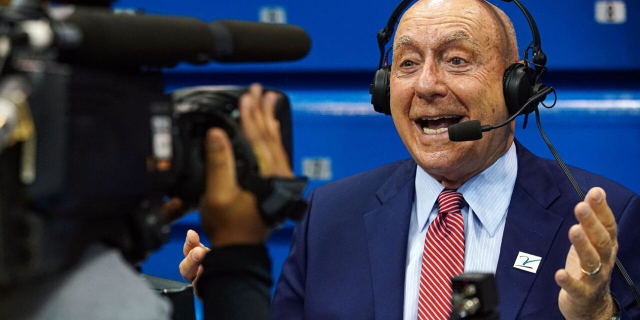 Dick Vitale de ESPN dice que el cáncer de cuerdas vocales 'ha desaparecido', pero retrasa el regreso