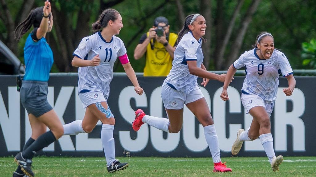 Dominicana sueña con llegar a la Copa Oro Femenina