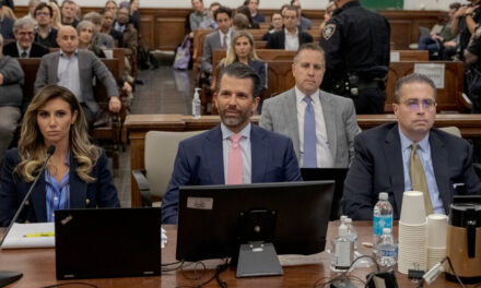Donald Trump Jr. testifica en juicio por fraude civil en Nueva York