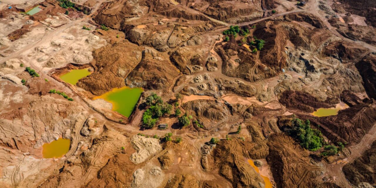 EE.UU. e Indonesia discutirán potencial para llegar a un acuerdo sobre minerales para vehículos eléctricos: Reuters