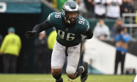 Eagles renuncian al ex seleccionado de primera ronda Derek Barnett, dicen fuentes