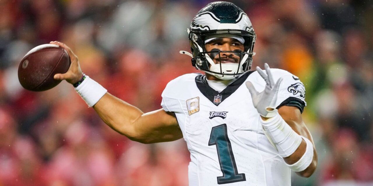 Eagles vencen a Chiefs en revancha del Super Bowl LVII