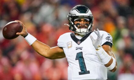 Eagles vencen a Chiefs en revancha del Super Bowl LVII