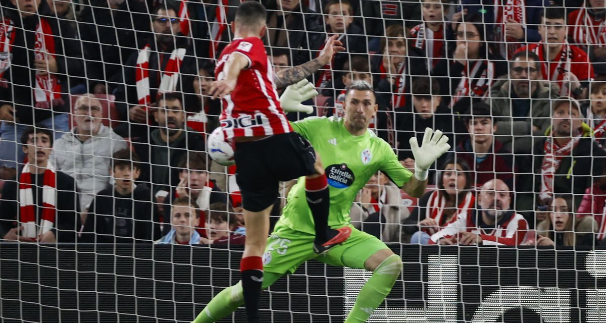 El Athletic gana de penalti en el descuento al Celta |  Fútbol |  Deportes