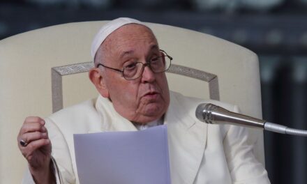 El Papa Francisco cancela planes para asistir a la COP28 debido a la gripe