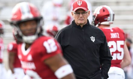 El entrenador de Indiana, Tom Allen, despedido y se le deben 20,8 millones de dólares por la rescisión, dicen las fuentes