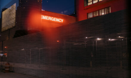 El estado de Nueva York se apoya en los hospitales para cerrar las brechas en la red de seguridad social
