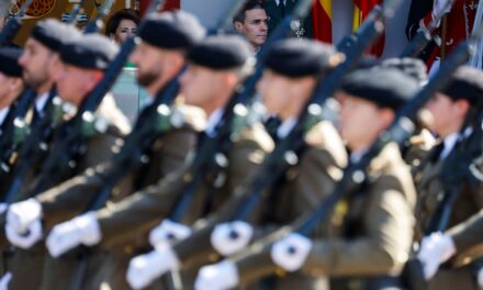 El general que encabezó el manifiesto golpista alega que fue manipulado |  España