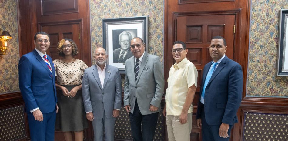 "El grave deterioro de la escuela pública dominicana"|  Listín Diario
