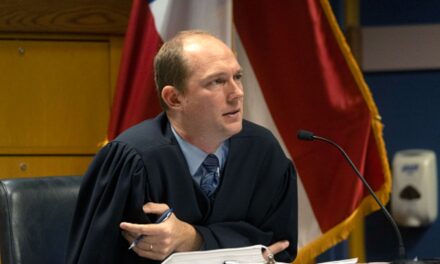 El juez del caso electoral de Trump en Georgia emitirá una orden de pruebas