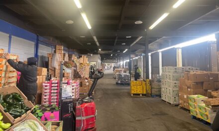 El mercado de productos agrícolas Bronx Hunts Point se prepara para el Día de Acción de Gracias
