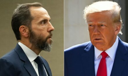 El tribunal de apelaciones cuestiona duramente la impugnación de la orden de silencio de Trump