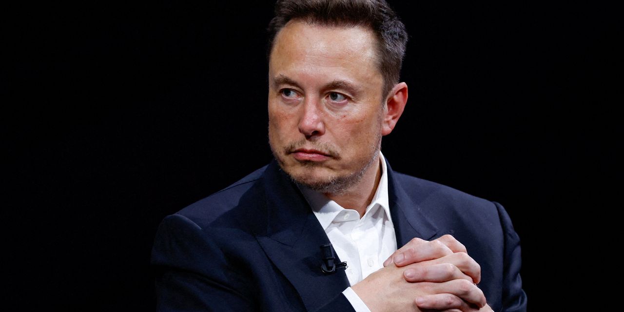 Elon Musk dijo que la publicación antisemita en las redes sociales era "la verdad real"