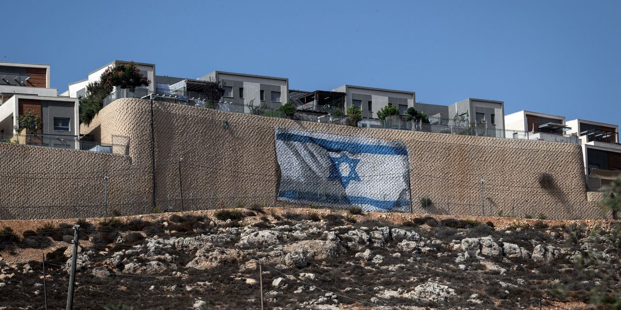 En Cisjordania, los colonos israelíes intensifican los ataques contra los palestinos