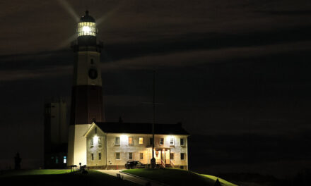 En el faro de Montauk, un faro restaurado vuelve a brillar
