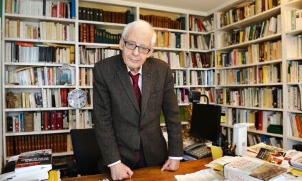 Fallece Emmanuel Le Roy Ladurie, el medievalista que explicó el carácter dramático de las pasiones humanas |  Cultura
