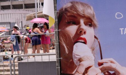 Fan de Taylor Swift muere en concierto mientras los fans se quejan del calor