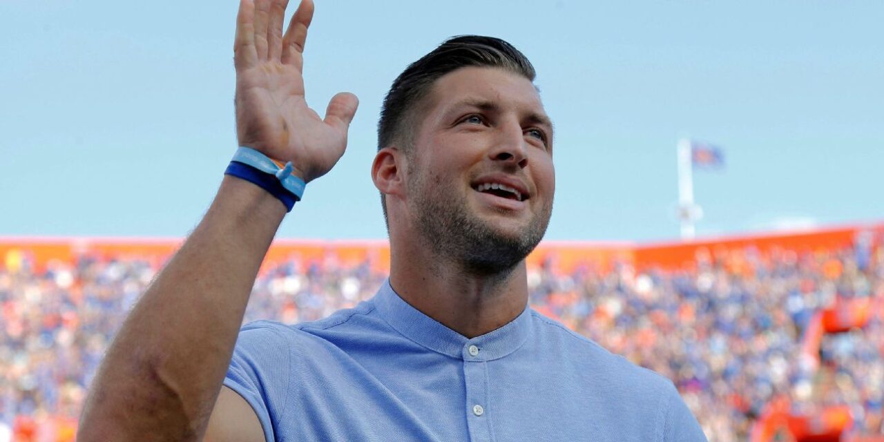 Florida recurre a Tim Tebow en busca de motivación antes del No. 5 FSU