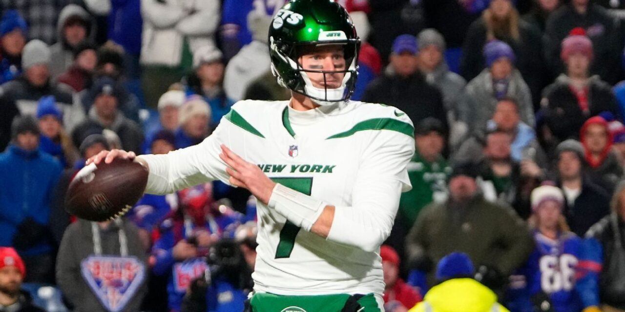 Fuente: Zach Wilson en el banco de los Jets, iniciará a Tim Boyle como QB