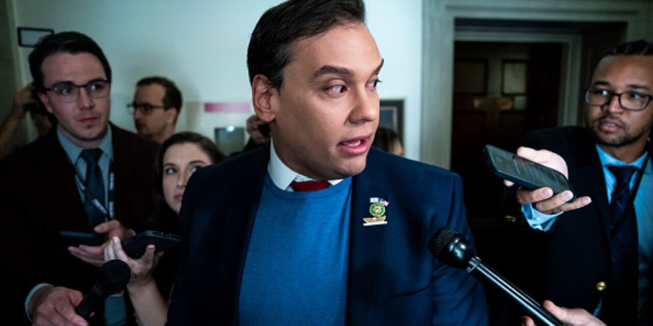 George Santos no buscará la reelección tras condenar el informe de Ética de la Cámara