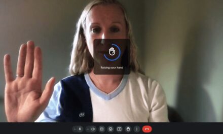 Google Meet te llevará de regreso a la escuela y ahora detectará cuándo levantas la mano