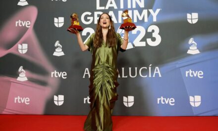 Grammy Latinos de Sevilla: Natalia Lafourcade se cuela en la fiesta del género urbano y Rosalía emociona sobre el escenario |  Cultura