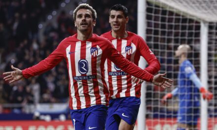 Griezmann abre la lata del Mallorca con un cabezazo imperial |  Fútbol |  Deportes