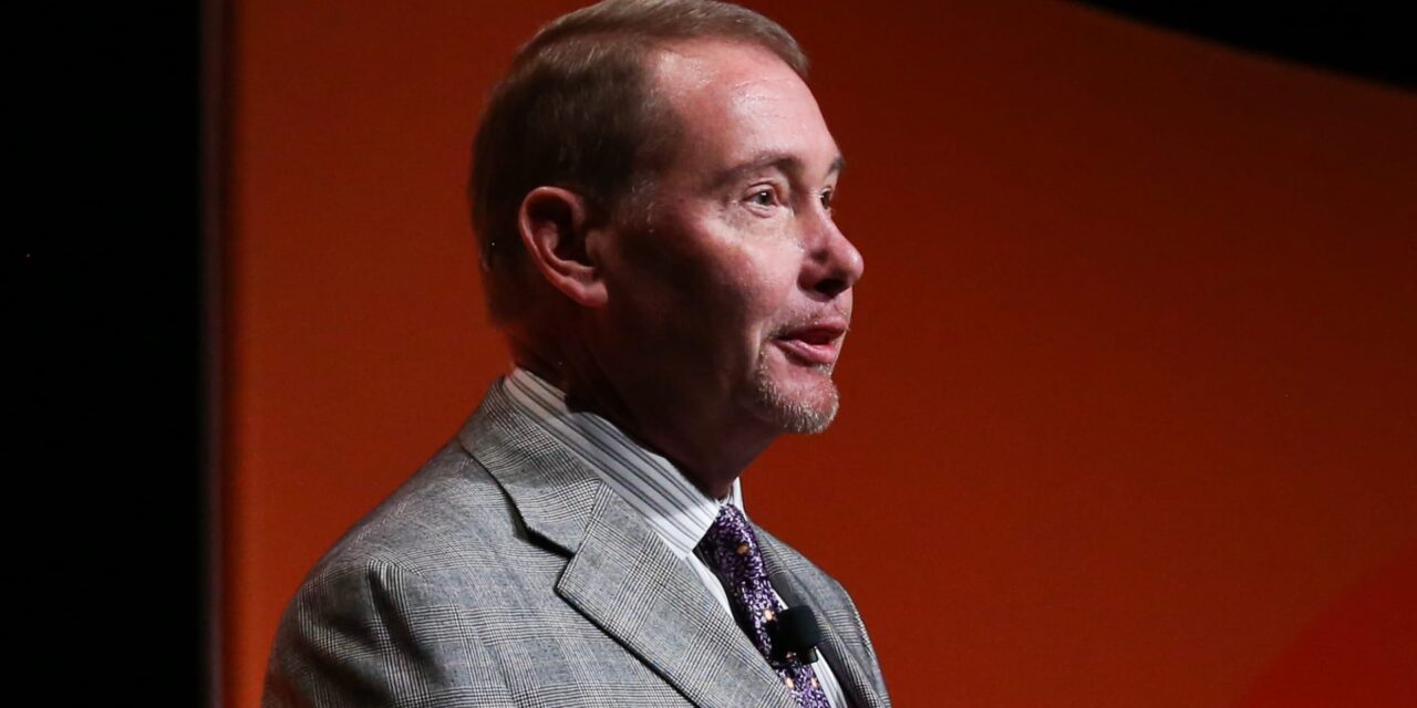Gundlach dice que las tasas caerán a medida que llegue la recesión a principios de 2024