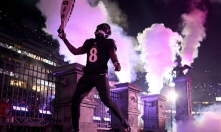 Gus Edwards corona la serie de 75 yardas de los Ravens con un touchdown contra los Bengals