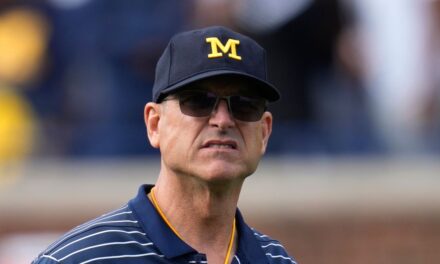 Harbaugh está fuera y es Michigan contra todos