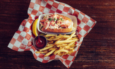 He aquí por qué un rollo de langosta de la ciudad de Nueva York (¡con papas fritas!) Cuesta $32
