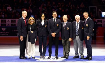Henrik Lundqvist entre los tres porteros incluidos en el Salón de la Fama del Hockey