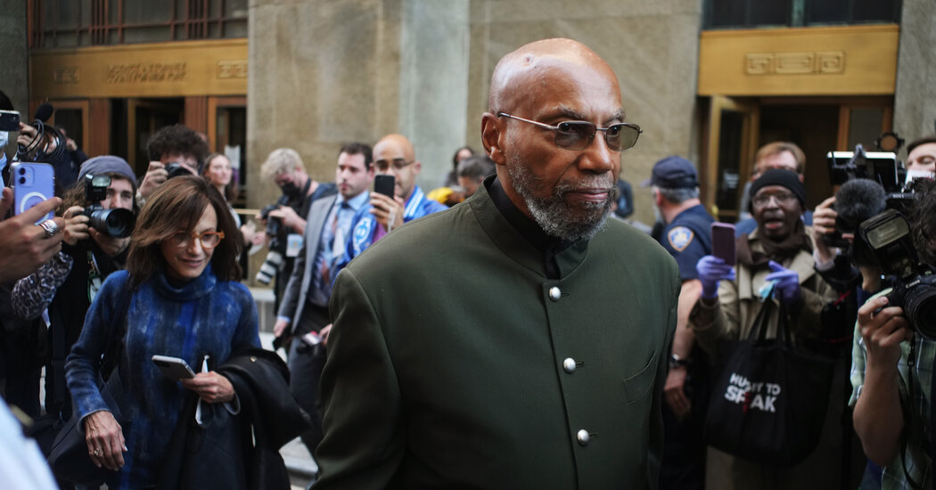 Hombre exonerado del asesinato de Malcolm X demanda a Estados Unidos por su condena