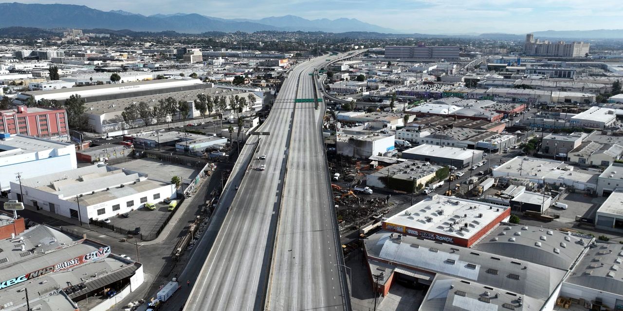 Incendio I-10: Se espera que el cierre de la autopista de Los Ángeles atasque el tráfico