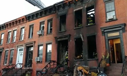 Incendio que mató a 3 personas en BK causado por una batería de iones de litio: FDNY
